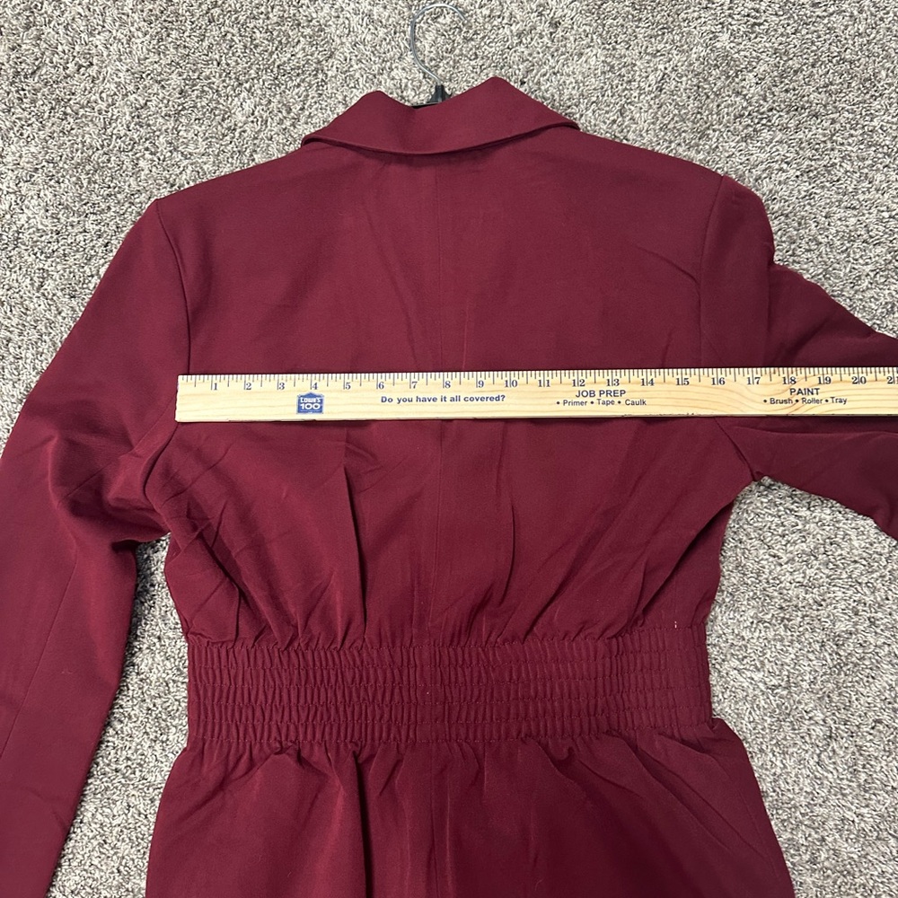 Steve Madden Burgundy Blazer with Notched Lapels and Fitted Silhouette - Picture 14 of 15